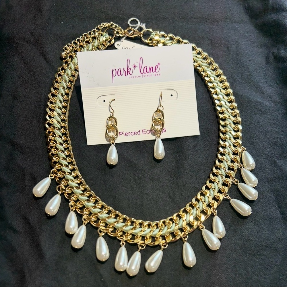 NWT Park Lane Gold Tone Morning Mist Chain Necklace and Pearl Drop Earrings Set